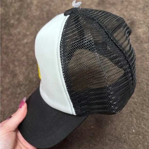 Smiley Face Trucker Hat nwot adjustable SnapBack - Picture 4 of 4